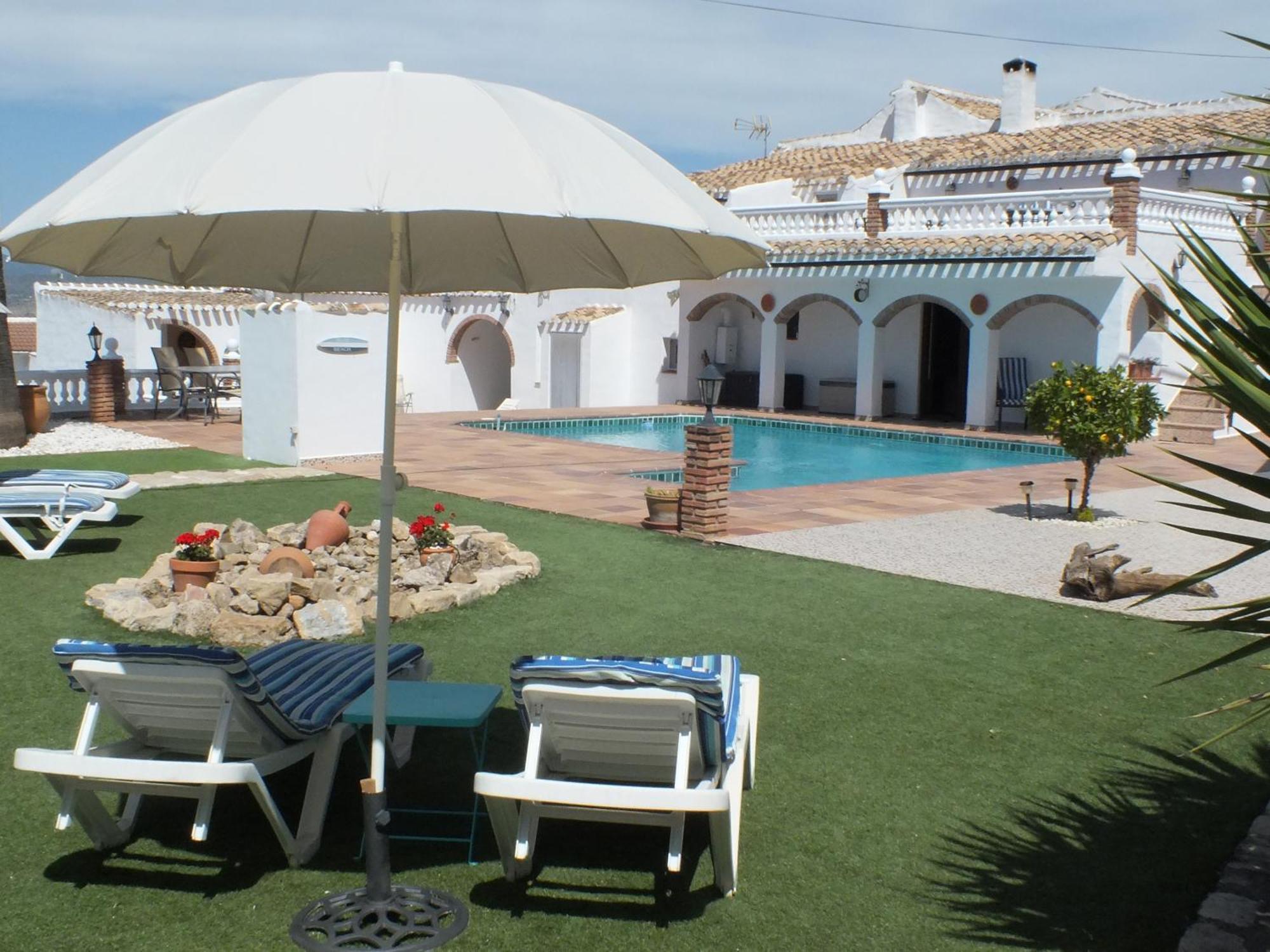 Kayenne Holiday Rentals Iznajar Exterior photo