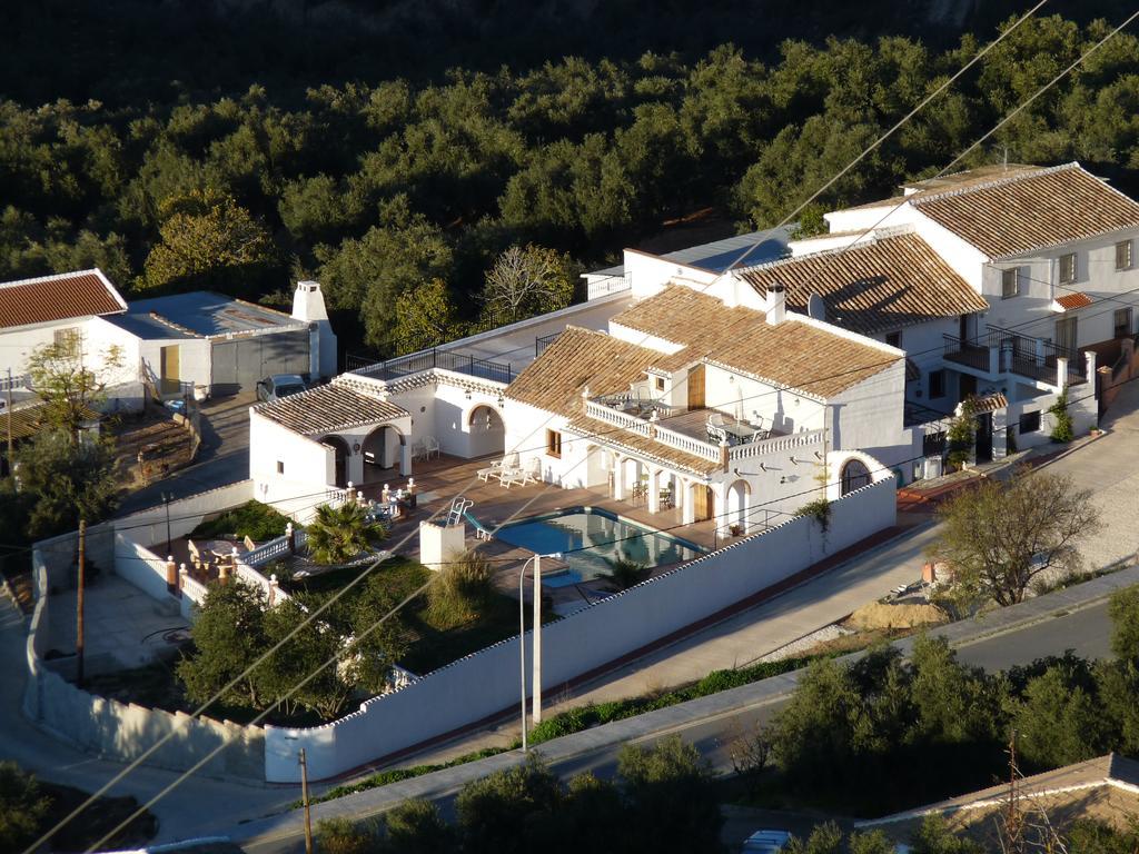 Kayenne Holiday Rentals Iznajar Exterior photo
