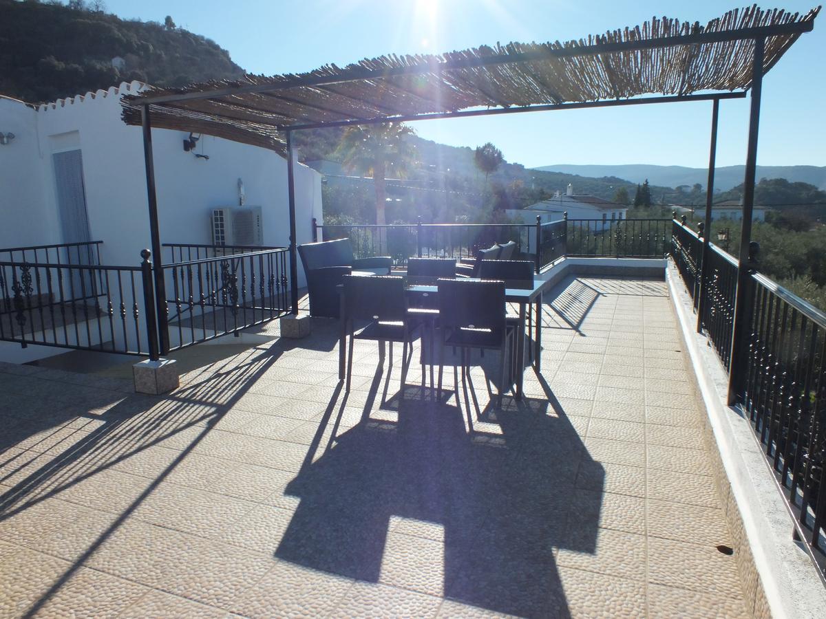 Kayenne Holiday Rentals Iznajar Exterior photo