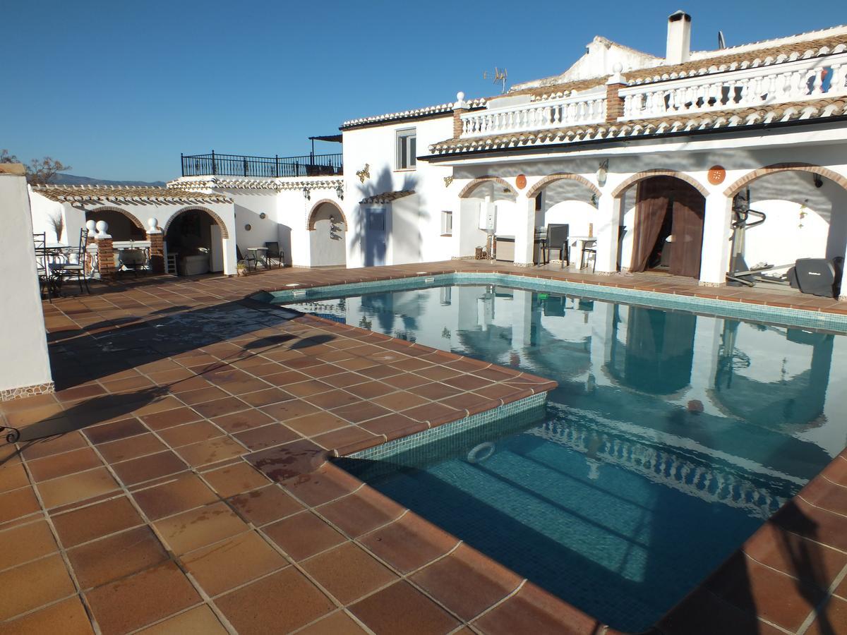 Kayenne Holiday Rentals Iznajar Exterior photo